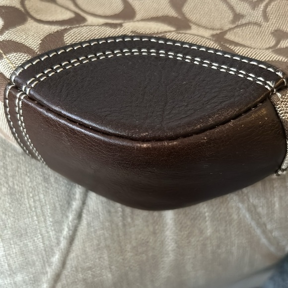 Coach Handbag - Picture 7 of 8